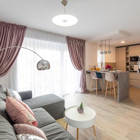 Zen Apartments Brasov Ngoại thất bức ảnh